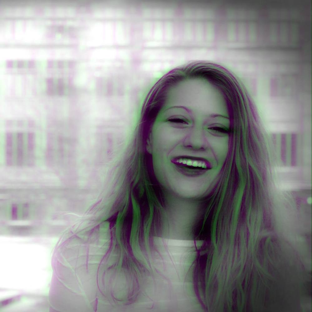 Meet your Posher, Hannah